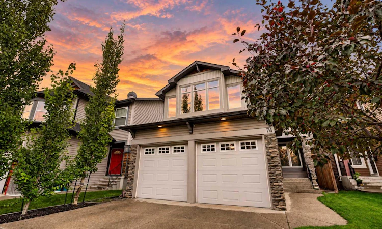 74 Autumn Circle SE