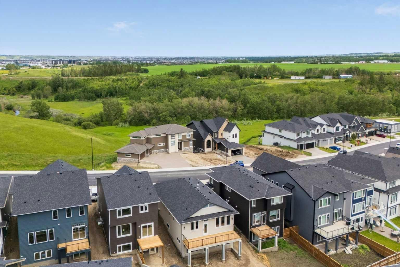 101 Creekstone Hill SW, Calgary, AB, T3P 2V3