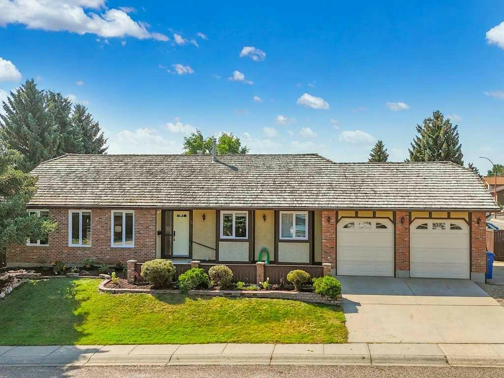 5 Ross View Bay SE, Medicine Hat, AB, T1B 3H9