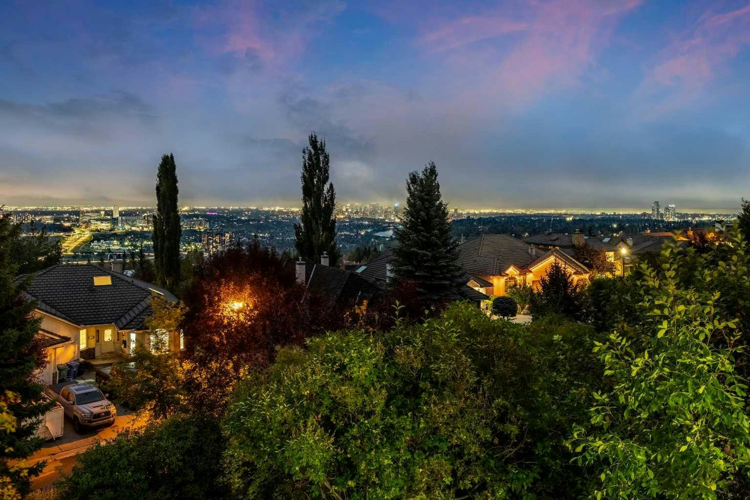 12 Patina Hill SW, Calgary, AB, T3H 2C7
