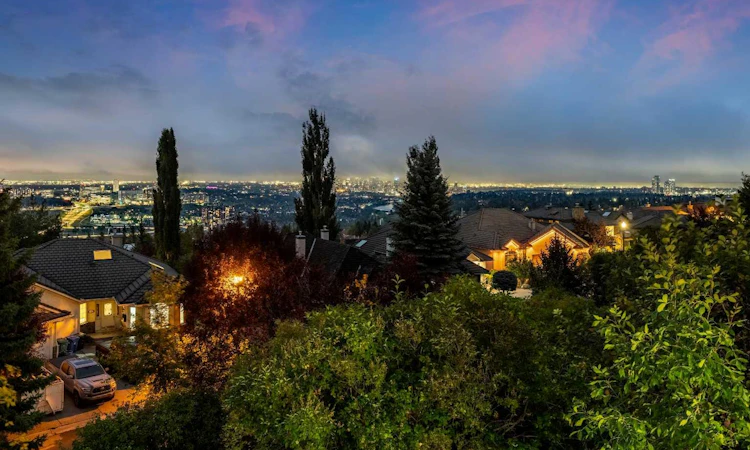 12 Patina Hill SW