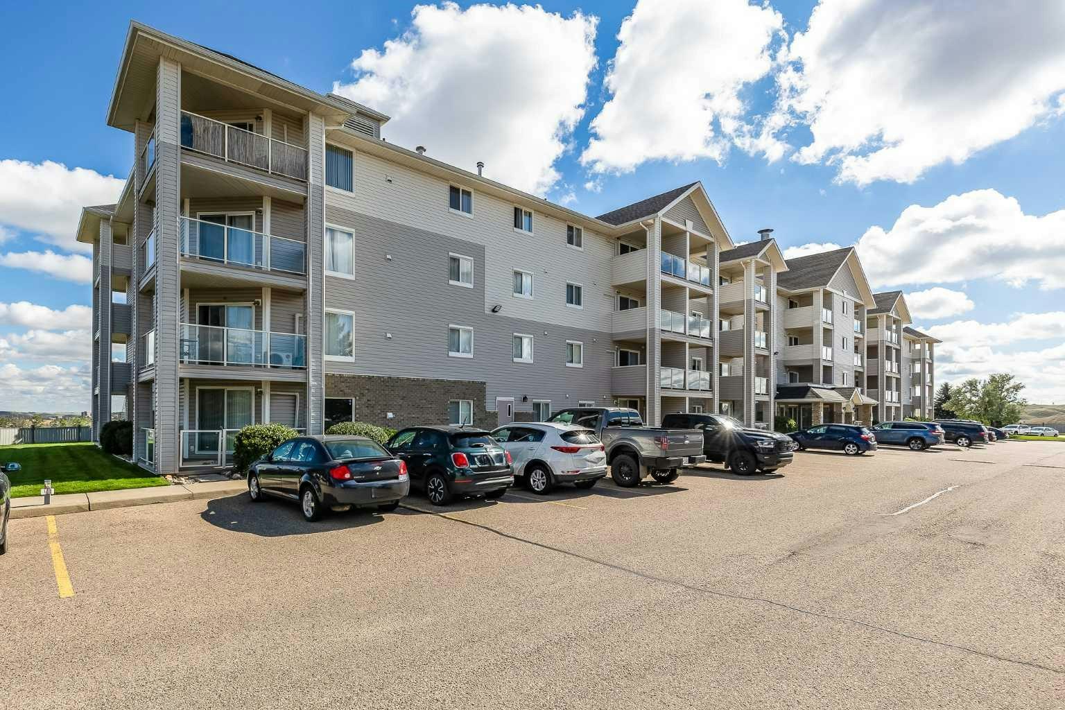 320-1648 Saamis Drive NW, Medicine Hat, AB, T1B 4X1