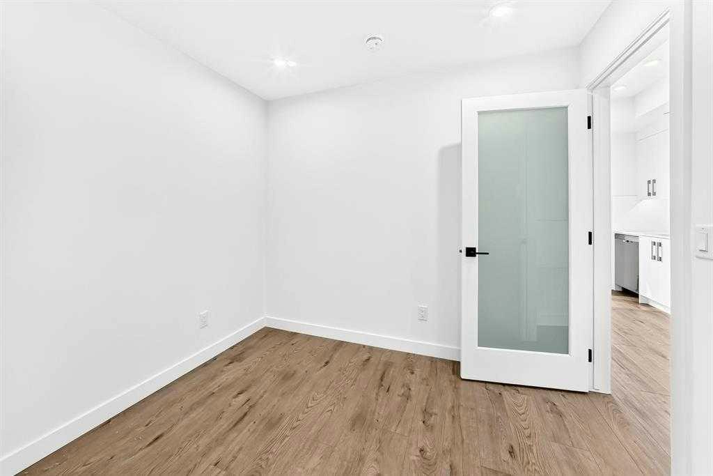 826-110 18a Street NW, Calgary, AB, T2N 5G5 - 12