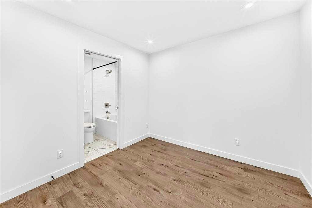 826-110 18a Street NW, Calgary, AB, T2N 5G5 - 10