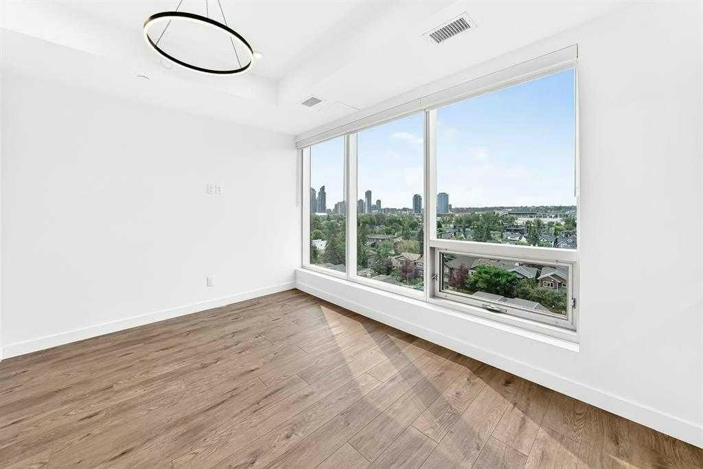 826-110 18a Street NW, Calgary, AB, T2N 5G5 - 3