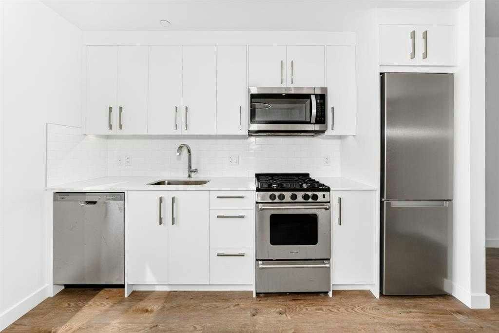 826-110 18a Street NW, Calgary, AB, T2N 5G5 - 9