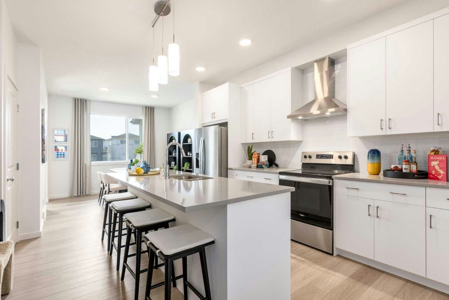 20584 Sheriff King Street SW, Calgary, AB, T2X 6T5