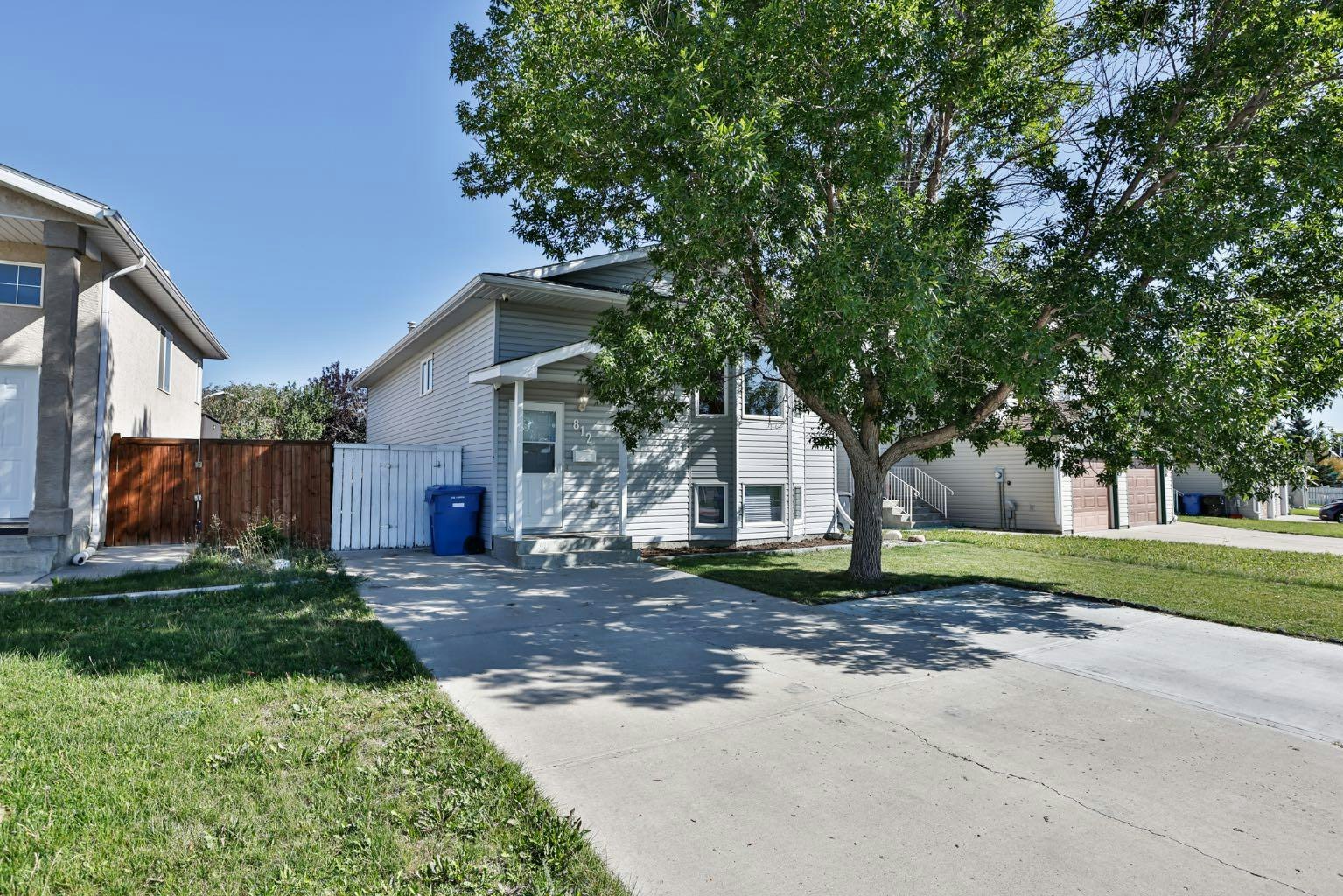 812 Red Crow Boulevard W, Lethbridge, AB, T1K 6W4