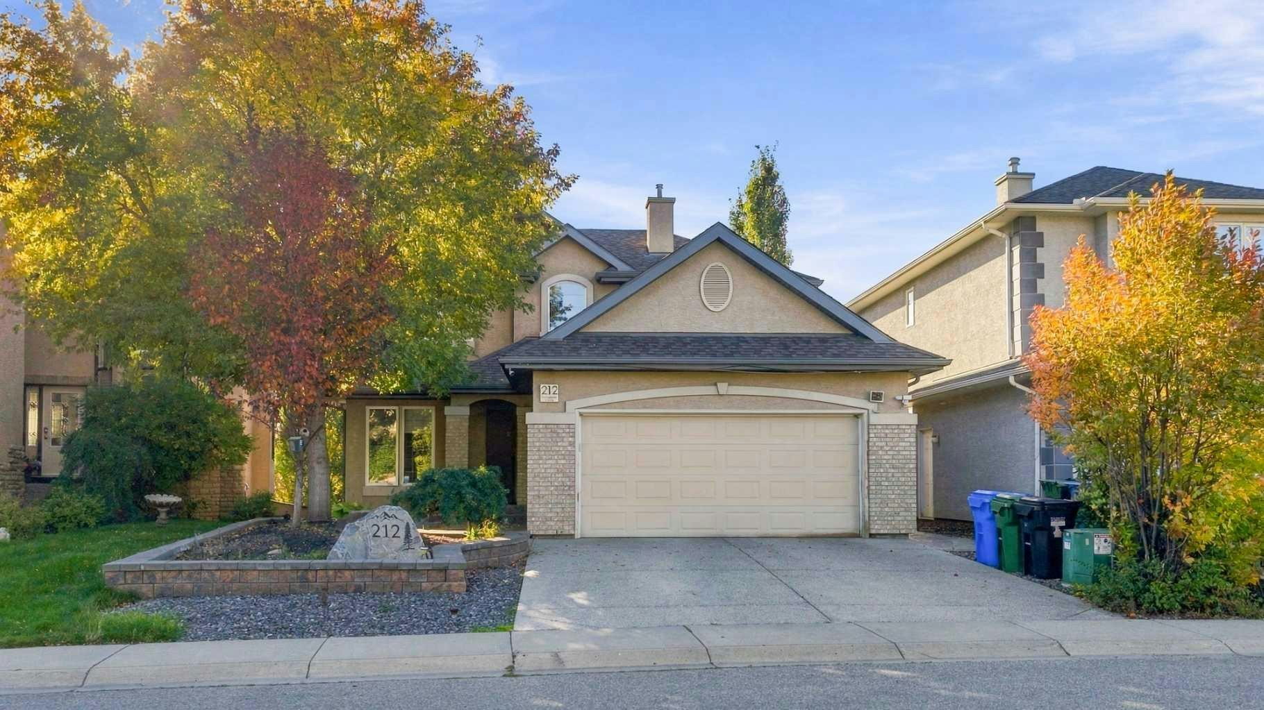 212 Everglade Circle SW, Calgary, AB, T2Y 4N5