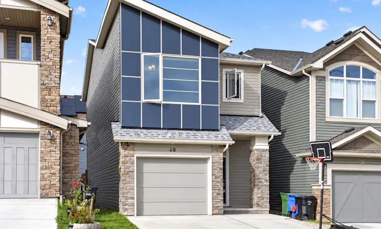 40 Sage Bluff Way NW