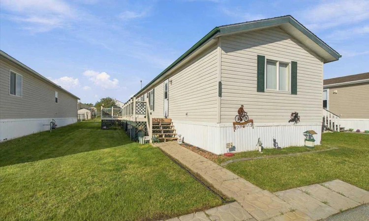 124 Clark Crescent