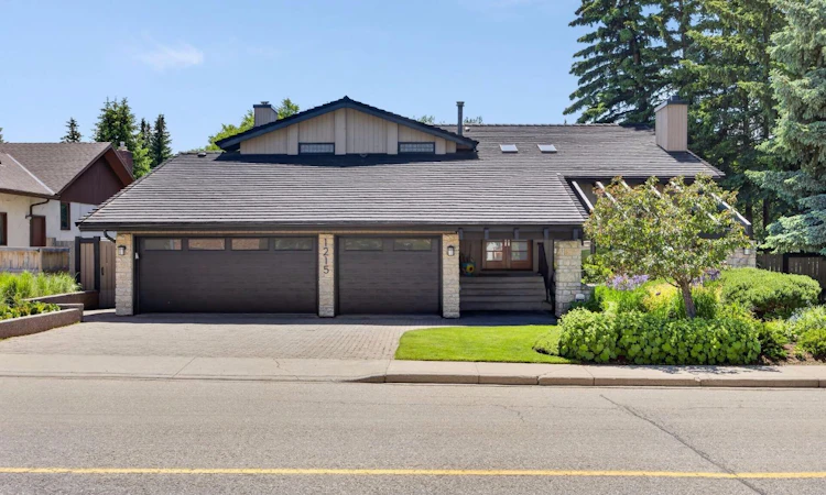 1215 Varsity Estates Drive NW