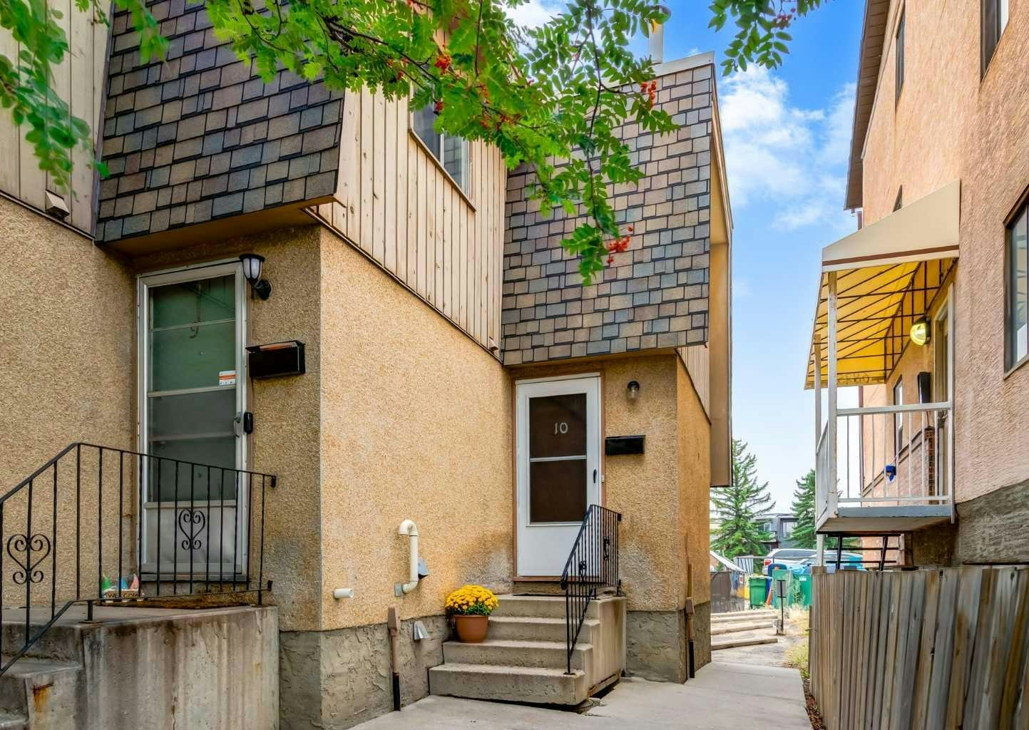 10-6819 Centre Street NW, Calgary, AB, T3K 5C4