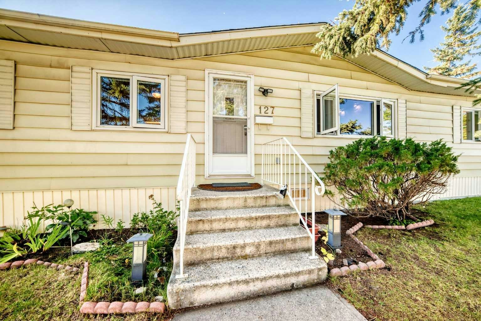 127 Huntwell Place NE, Calgary, AB, T2K 5T2