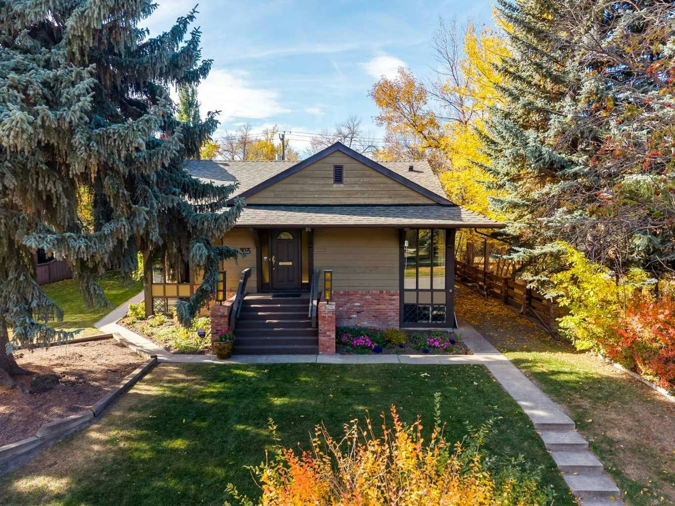 3025 Roxboro Glen Road SW, Calgary, AB, T2S 1T9