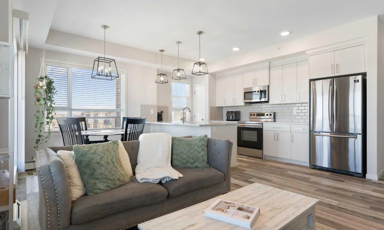 402-300 Harvest Hills Place NE