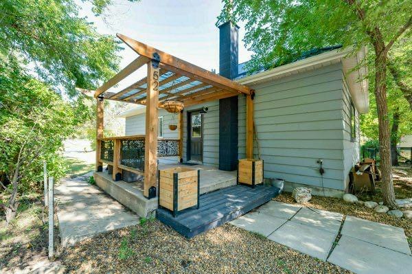 52 3 Street E, Drumheller, AB, T0J 0Y9