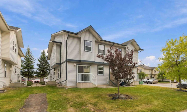 44-100 St. Laurent Way
