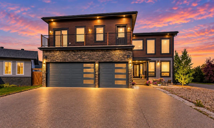 122 Clenell Bay