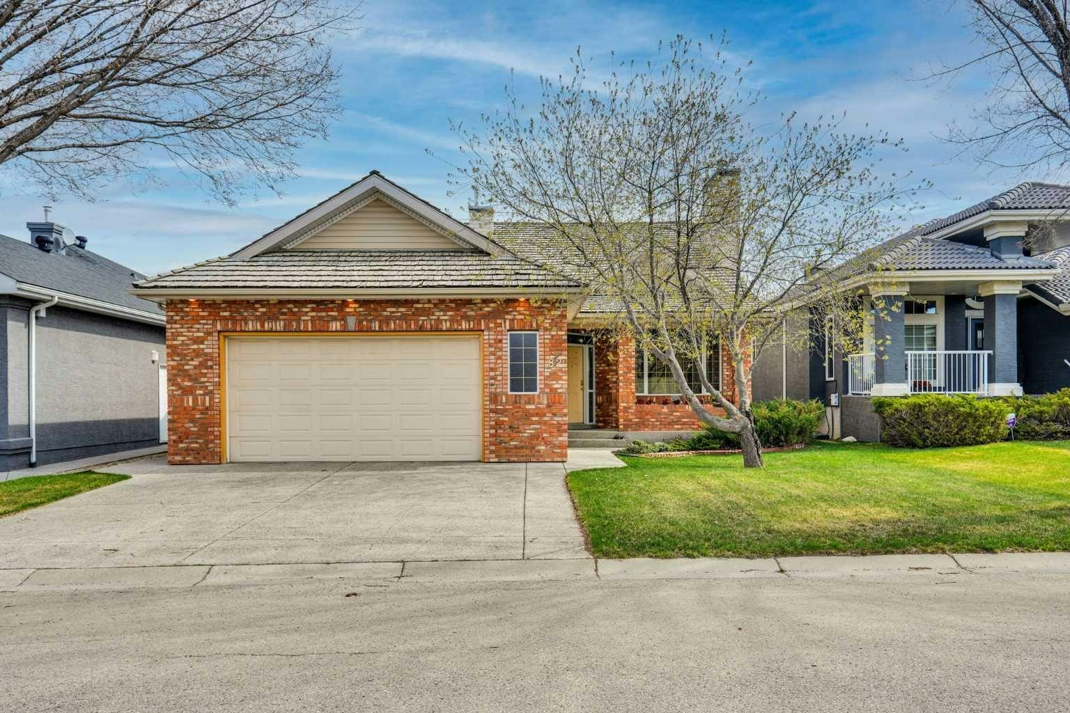 82 Valley Ridge Point NW, Calgary, AB, T3B 5R7