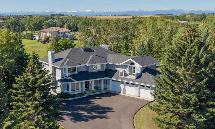 63 Calling Horse Estates