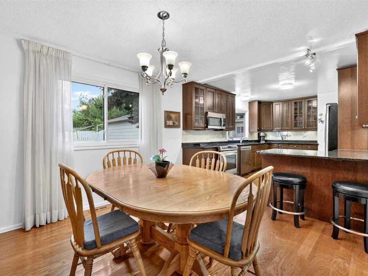 1707 107 Avenue SW, Calgary, AB, T2W 0C3 - 16