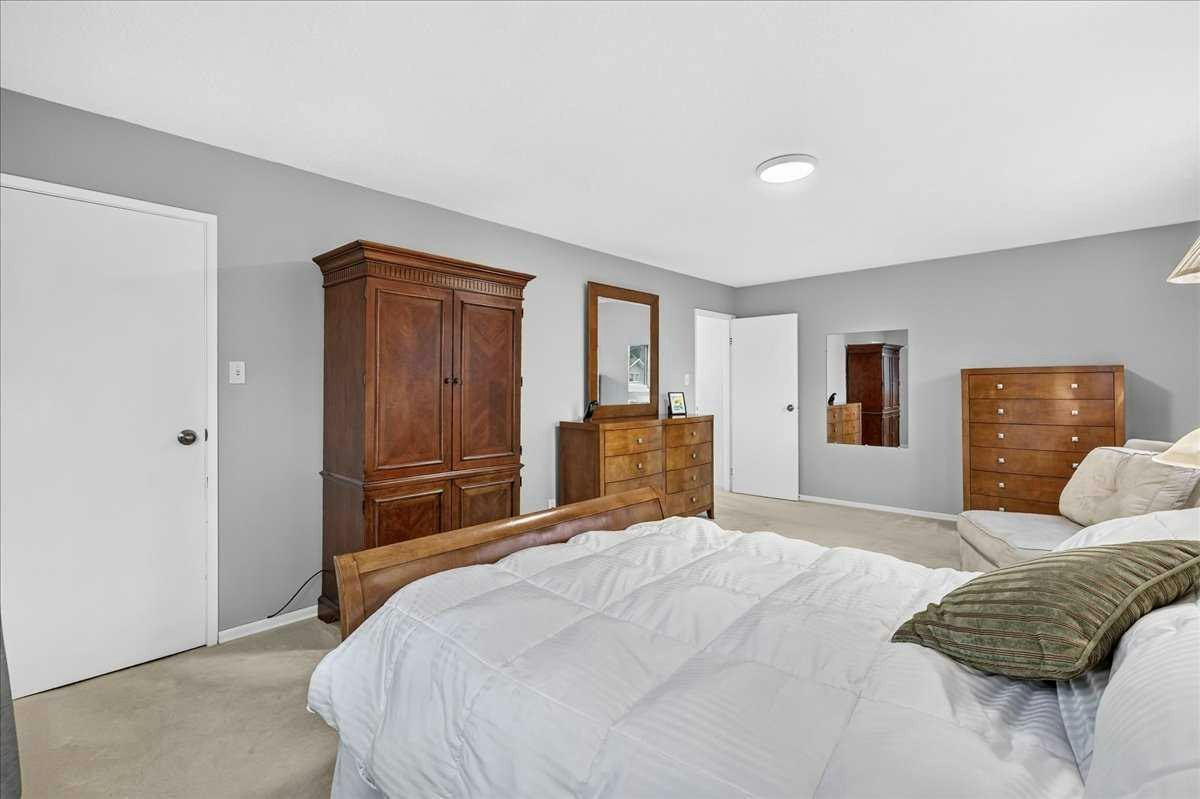 1707 107 Avenue SW, Calgary, AB, T2W 0C3 - 28