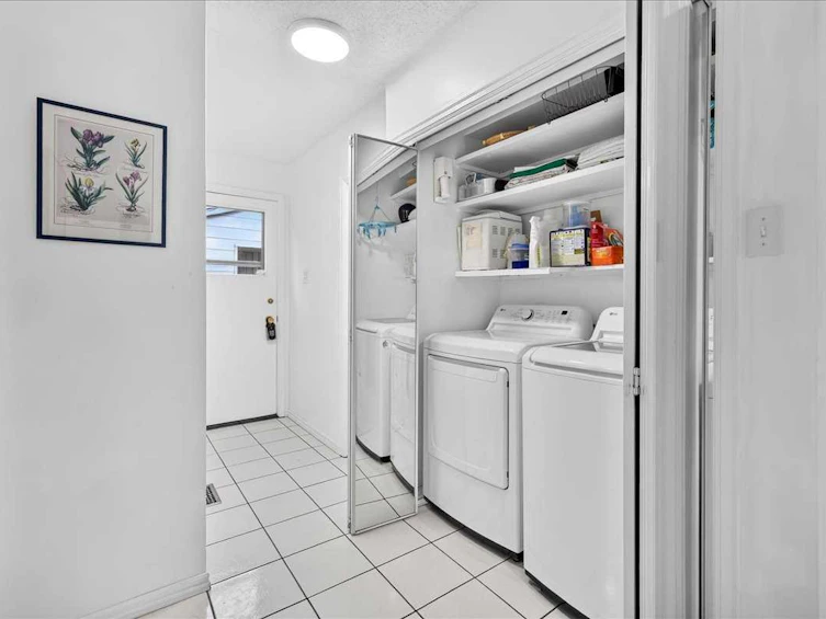 1707 107 Avenue SW, Calgary, AB, T2W 0C3 - 18
