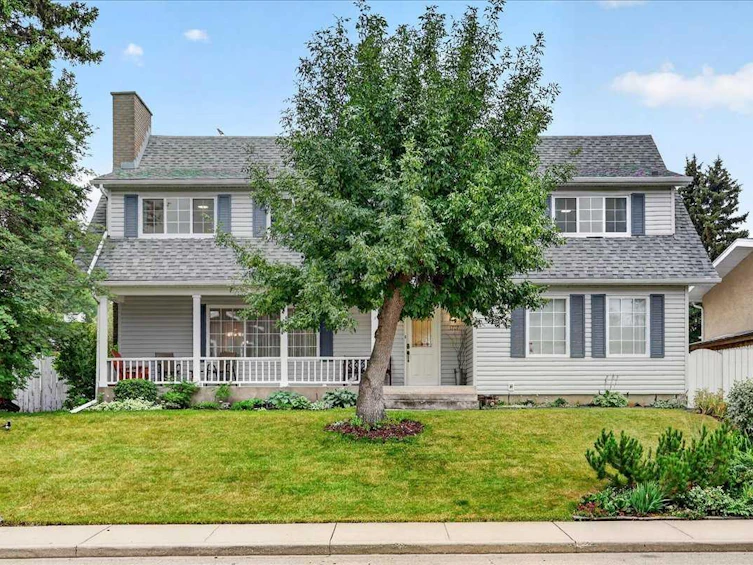 1707 107 Avenue SW, Calgary, AB, T2W 0C3 - 2