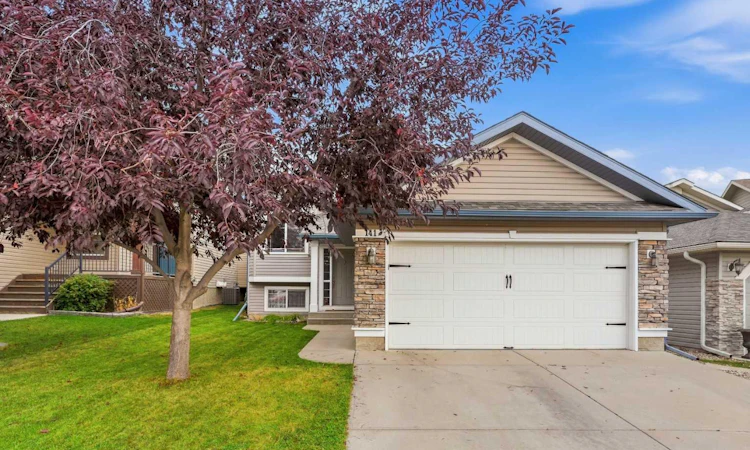 141 Thornfield Close SE