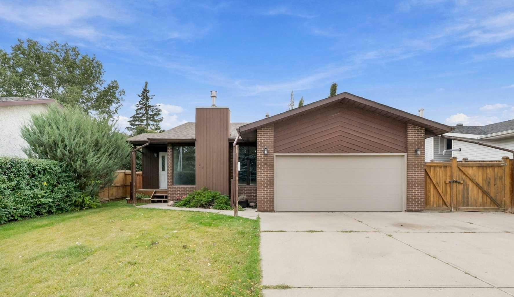 20 Garden Court, Sylvan Lake, AB, T4S 1M4