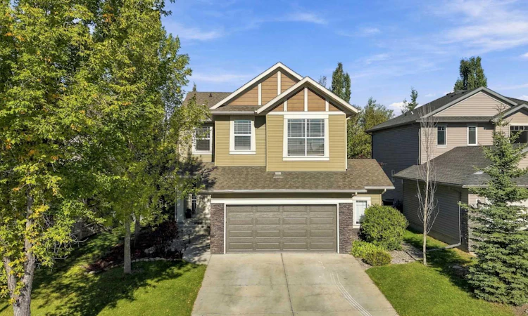 38 Drake Landing Drive