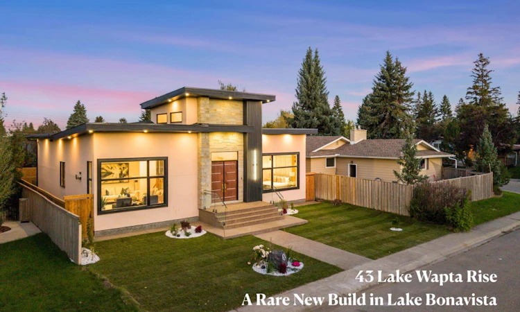 43 Lake Wapta Rise SE