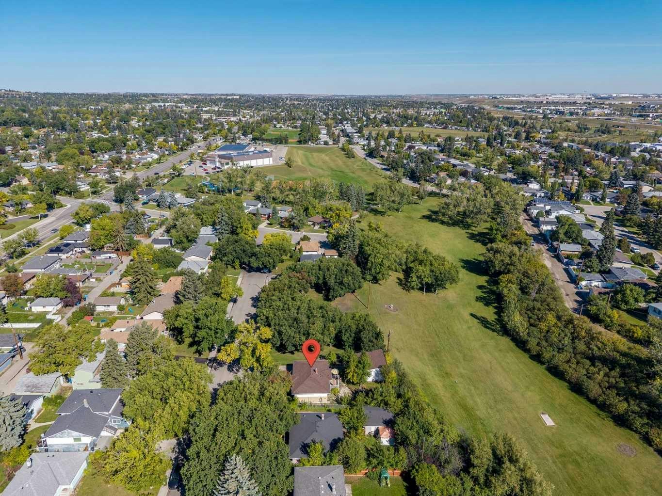 5428 Centre A Street NE, Calgary, AB, T2K 1J8