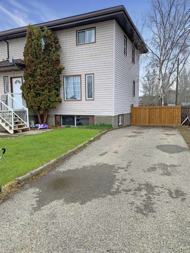 B-9835 100a Avenue, Sexsmith, AB, T0H 3C0