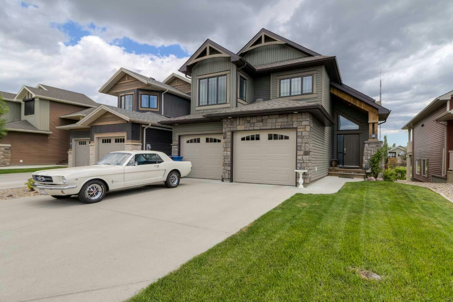 140 Blackwolf Way N, Lethbridge, AB, T1H 6V9