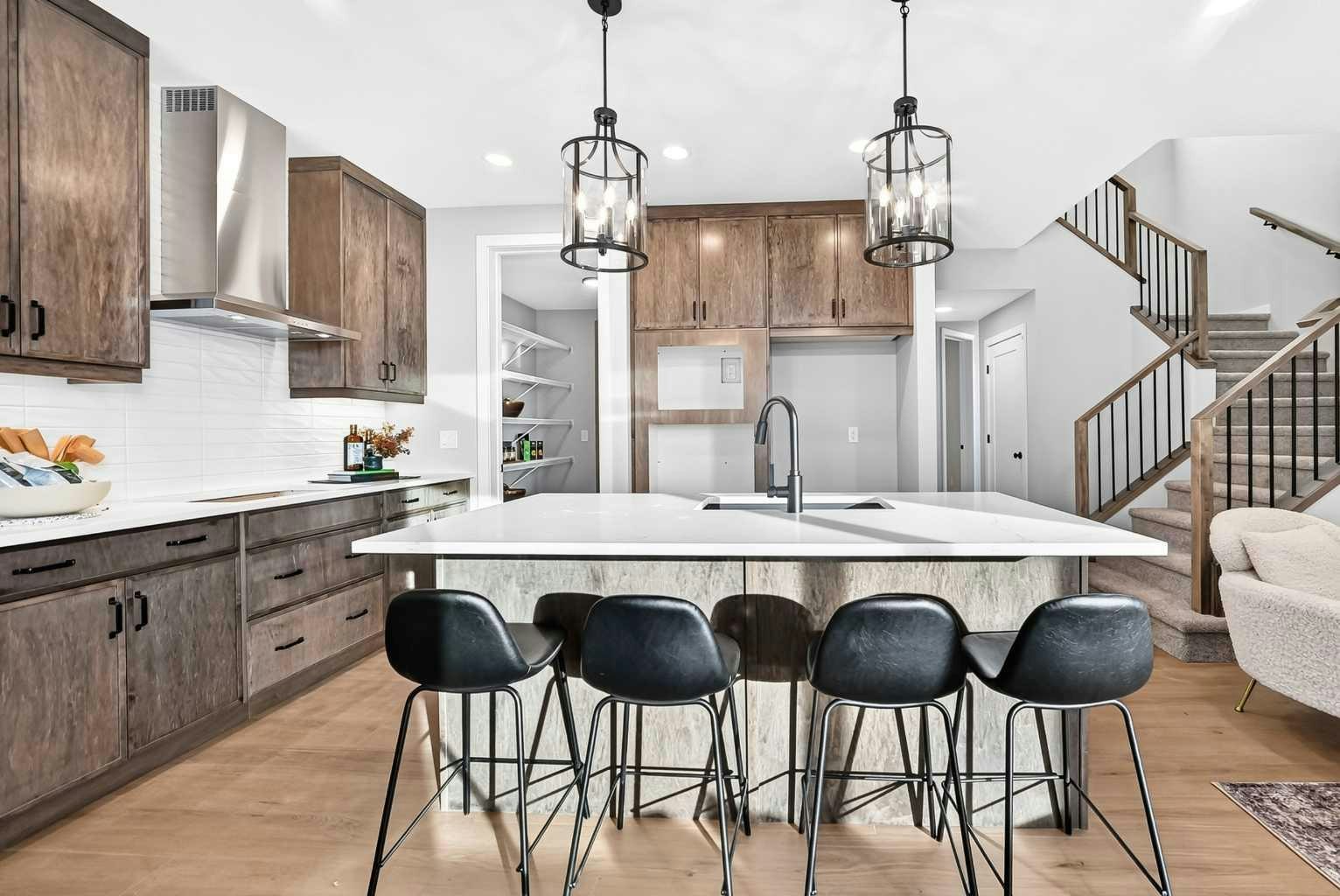 79 Creekside Rise SW, Calgary, AB, T2X 6G8