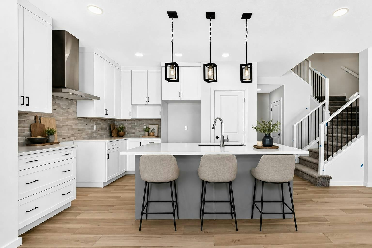 79 Creekside Rise SW, Calgary, AB, T2X 6G8