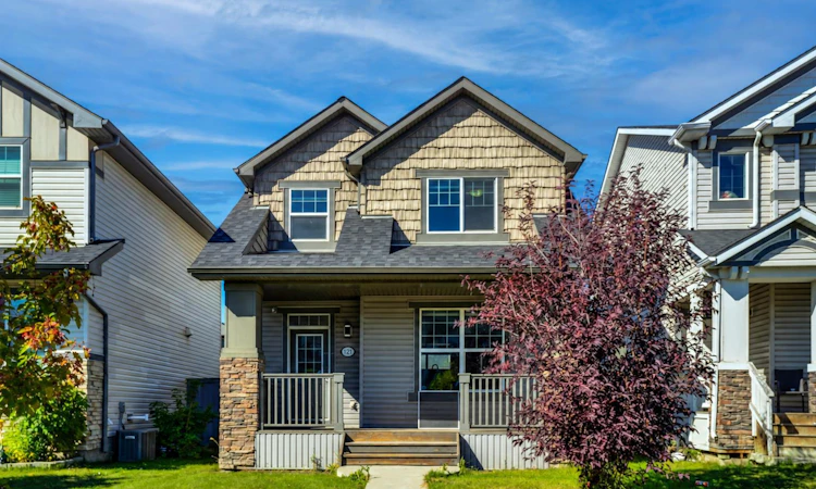 121 Skyview Ranch Drive NE