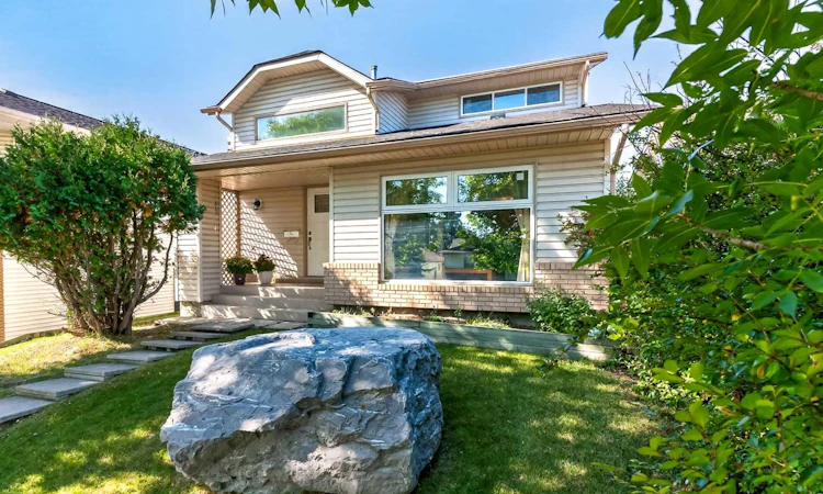 7 Woodbrook Way SW
