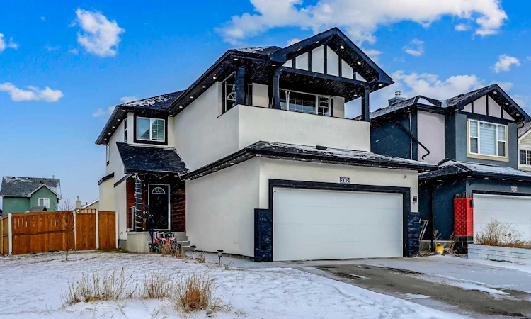 282 Saddlefield Place NE