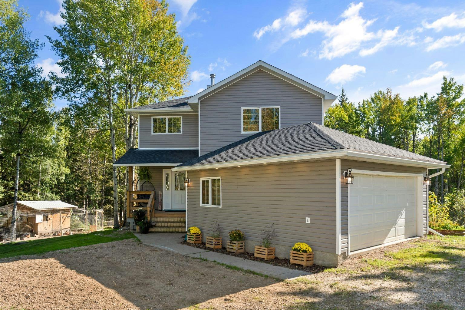 102061 Township Road 582, Woodlands County, AB, T7S 1N4