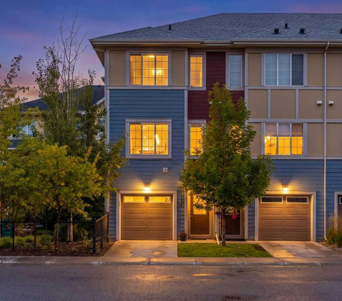 304 Marquis Lane SE, Calgary, AB, T3M 2G8