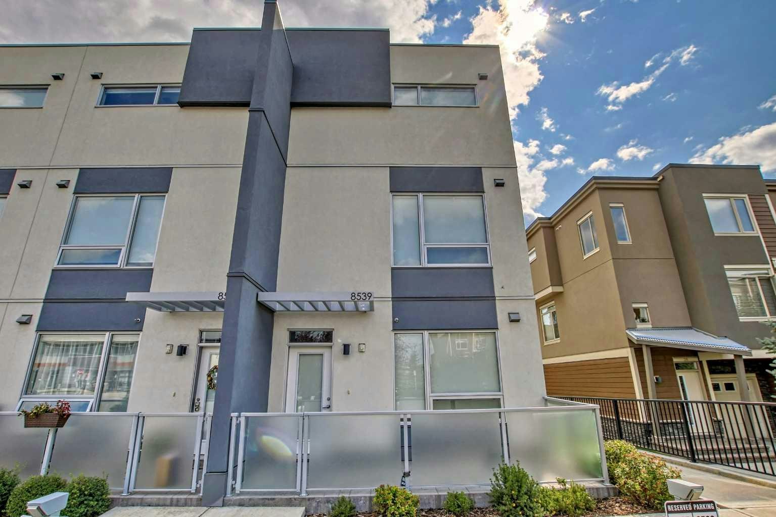 8539 8a Avenue SW, Calgary, AB, T3H 4C7