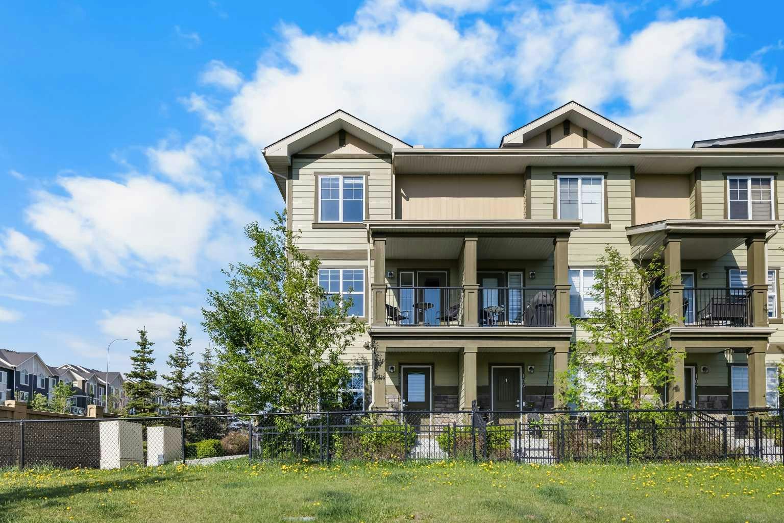 111 Evanscrest Gardens NW, Calgary, AB, T3P 0S1