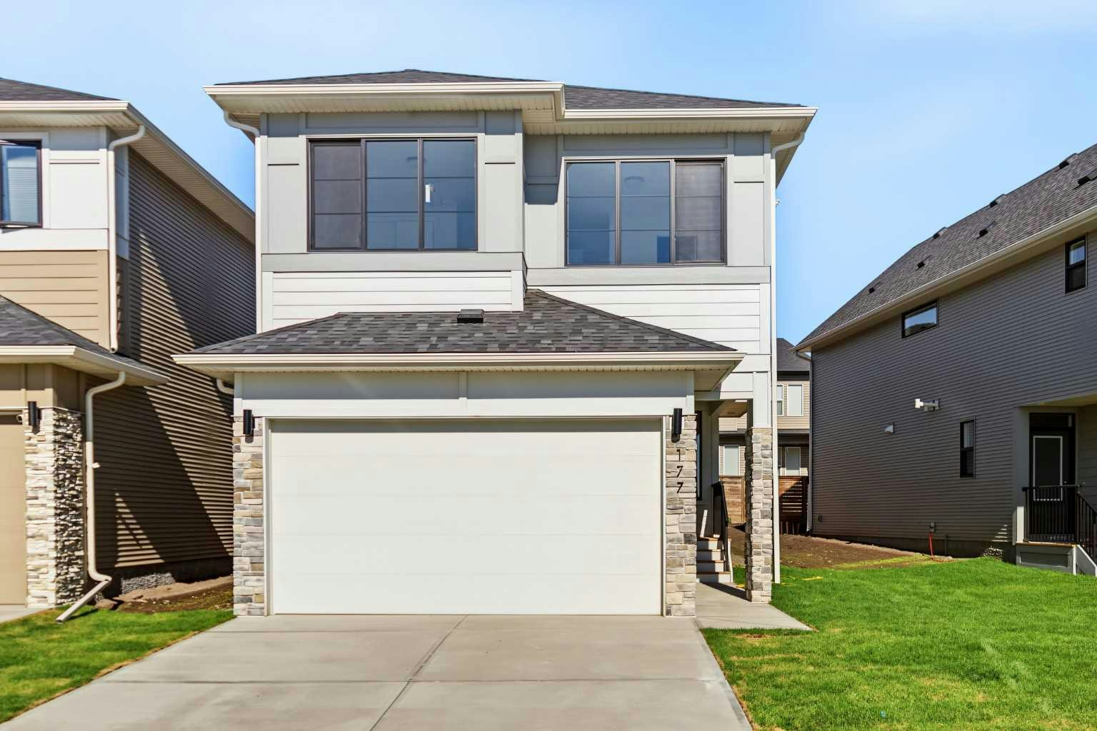 177 Copperhead Road SE, Calgary, AB, T2Z 5H7