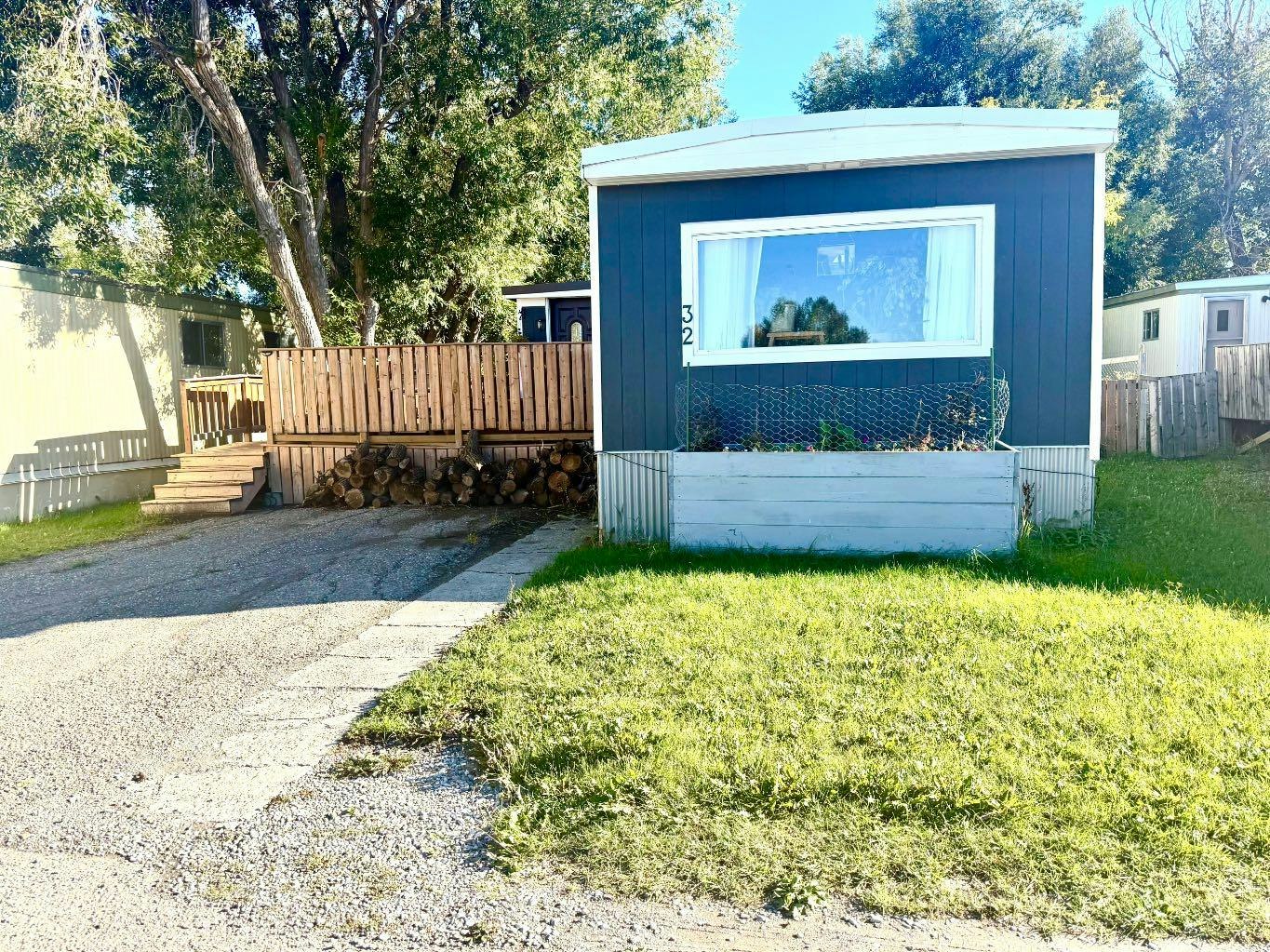 32-895 Elizabeth Street, Spruce Villa Mobile Park, Pincher Creek, AB, T0K 1W0