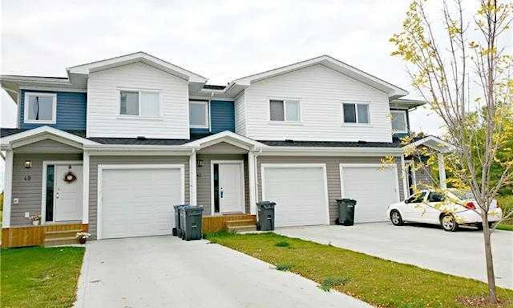49 Hawthorn Place