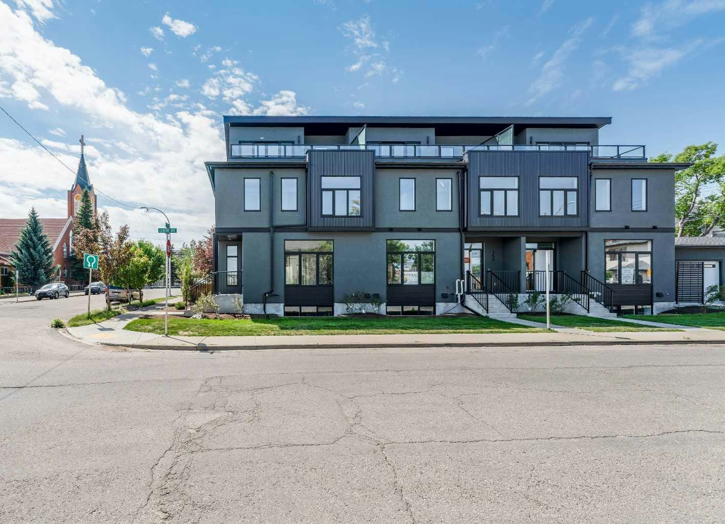 755 Centre Avenue NE, Calgary, AB, T2E 4B6