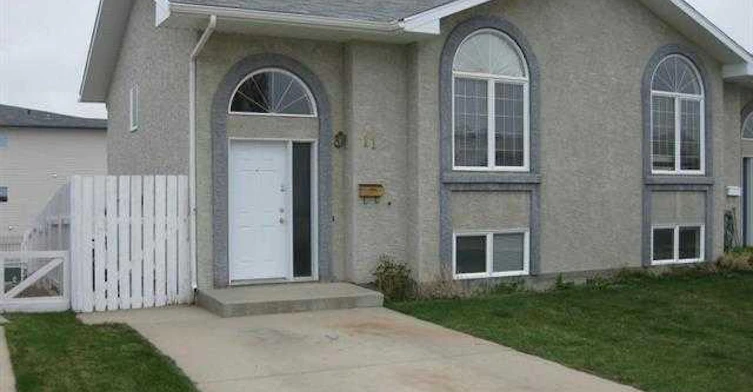 11 Chilcotin Crescent W, Lethbridge, AB, T1K 7G8